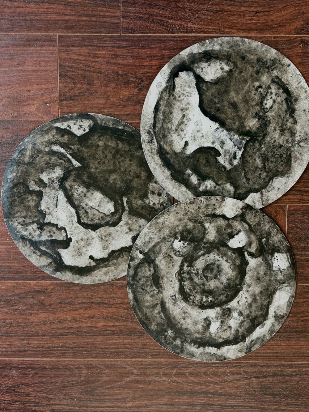 Abstract Round Wooden Watercolor Painting - Set of 3